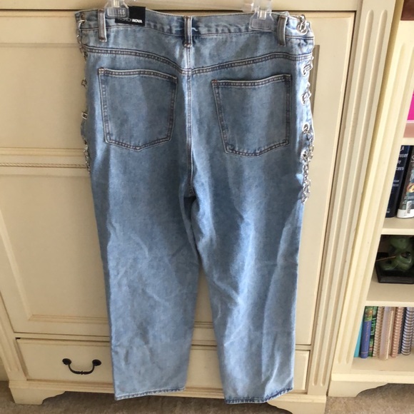 FashionNova Breaking Chains Straight Leg Jeans - Picture 5 of 13